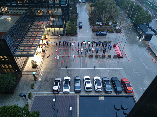 瑜伽色情
创业大厦高效快速完成全员核酸检测.jpg