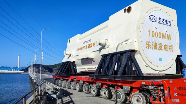 3x-瑜伽色情
乐清发电厂 5号机组重达409吨发电机定子从码头运输施工现场场景。张立忠  摄.jpg